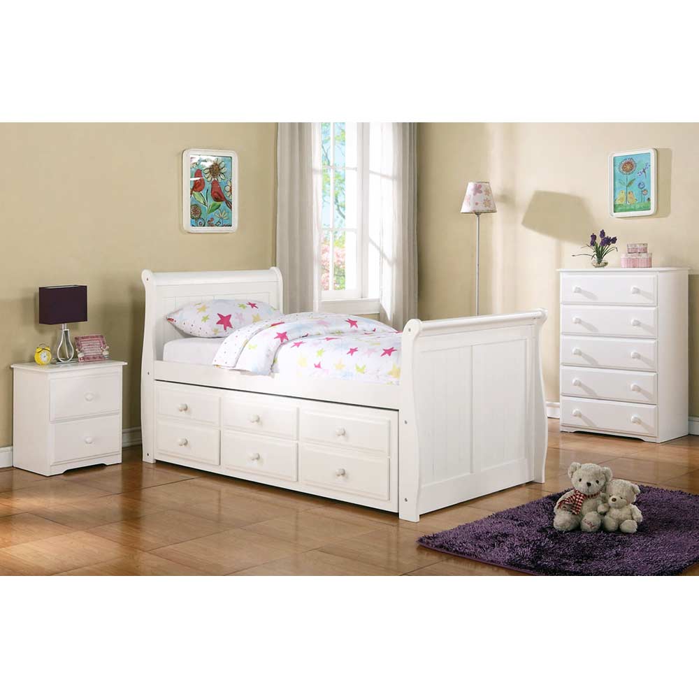 White twin sleigh bed 2024 with trundle